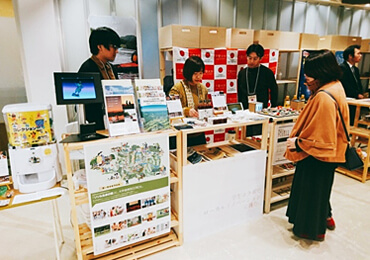 東京駅　KITTE「ちばI・CHI・BA」における千葉大生の千葉地方圏における活動報告とテストマーケティングの体験