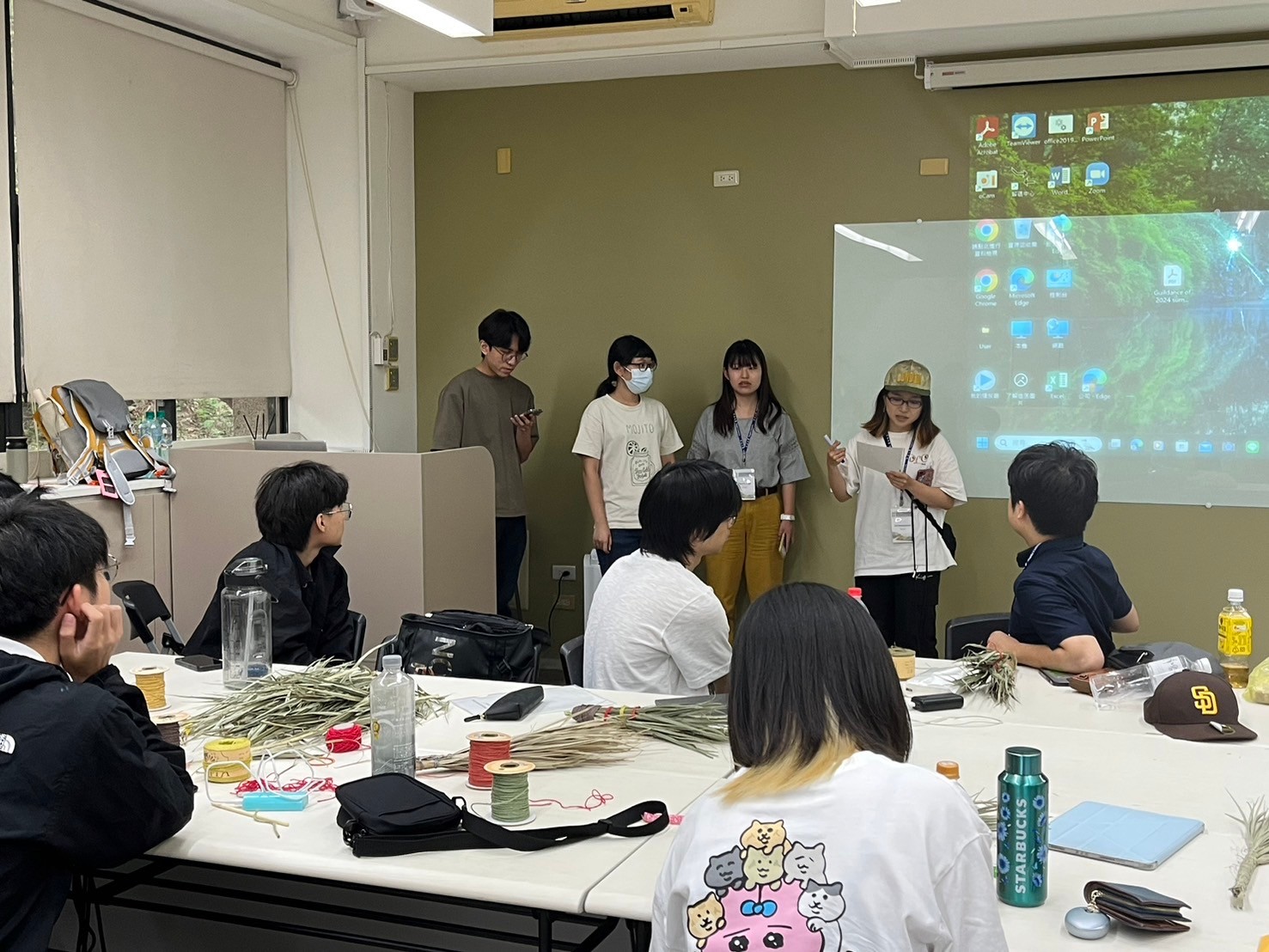 中間発表会